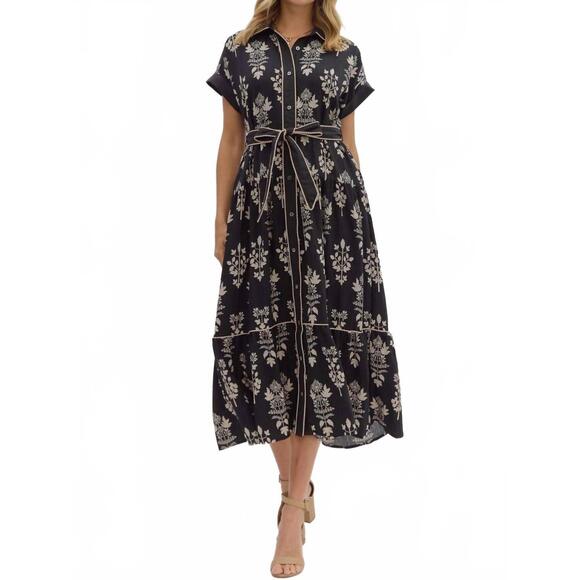 ENTRO Dresses & Skirts - NEW ENTRO belted short-sleeved dress in black